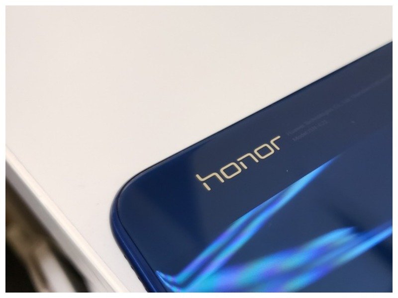 Huawei Honor V20